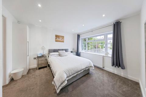 35 Bradgate, Cuffley, Potters Bar, EN6 4RN