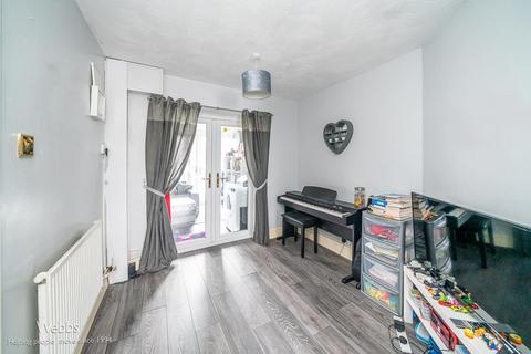 13 Ashbourne Road, Walsall, WS3 3QQ