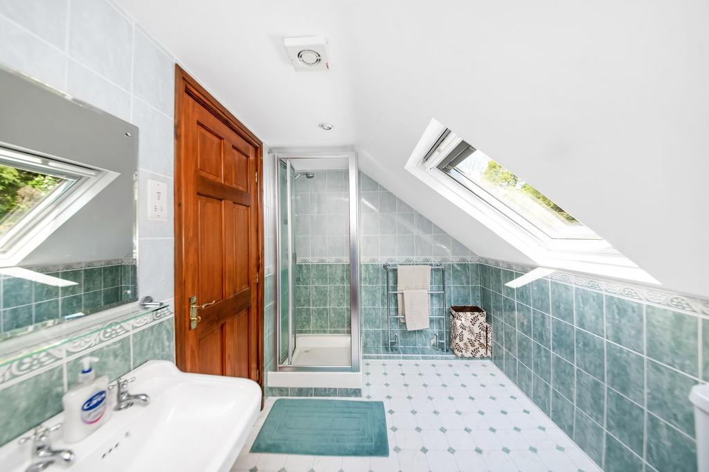 High nook bathroom
