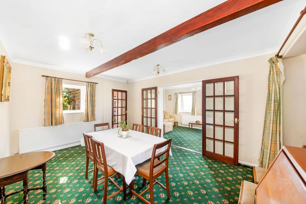 Nook cottage dining room