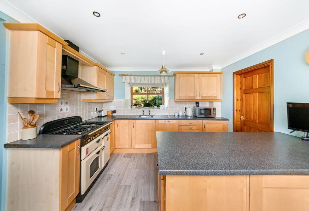 High nook  dining kitchen