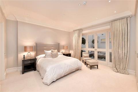 4 bedroom apartment to rent, Upper Grosvenor Street, Mayfair, London, W1K