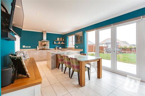 11 Laurel Drive, Bulphan, Upminster, RM14 3EG