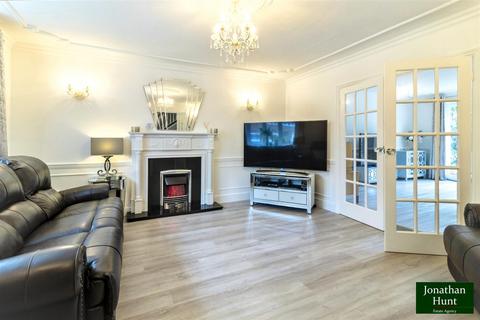 23 Ashbourne Road, Broxbourne, EN10 7DG