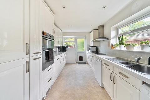 undefined, Selbourne Avenue, New Haw, Surrey, KT15