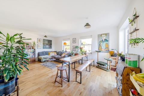 23g Heathfield Road, Croydon, CR0 1EY