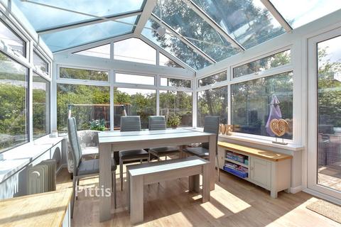 3 bedroom detached house for sale, Blackthorn Close, Newport, Isle of Wight