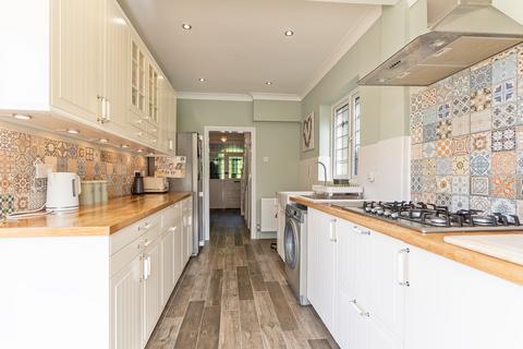 3 bedroom detached house for sale, Beechwood Road, Newport, NP19