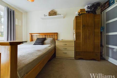 1 bedroom flat for sale, Viridian Square, Aylesbury HP21