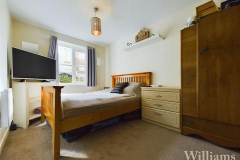 1 bedroom flat for sale, Viridian Square, Aylesbury HP21