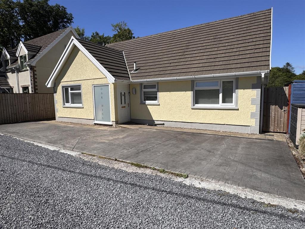 cwmfferws-road-tycroes-ammanford-3-bed-detached-bungalow-255-000