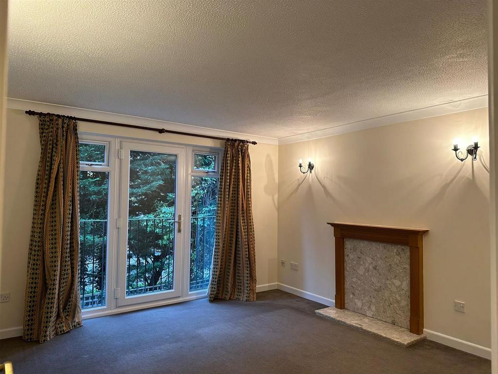 3 Anna Pav - Living room.jpg
