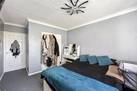 2 bedroom flat for sale, The Strand, Goring-by-Sea, Worthing, West Sussex, BN12