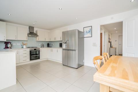 5 bedroom semi-detached house for sale, Trinidad Grove, Milton Keynes, MK3