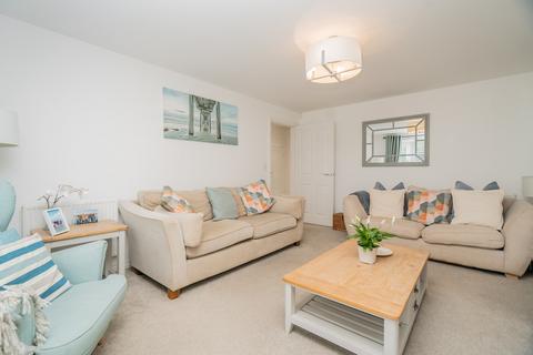 5 bedroom semi-detached house for sale, Trinidad Grove, Milton Keynes, MK3