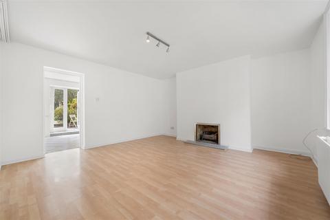 Trinity Rise, London, SW2