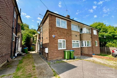 10 Ashburnham Close, Southampton, SO19 7AT