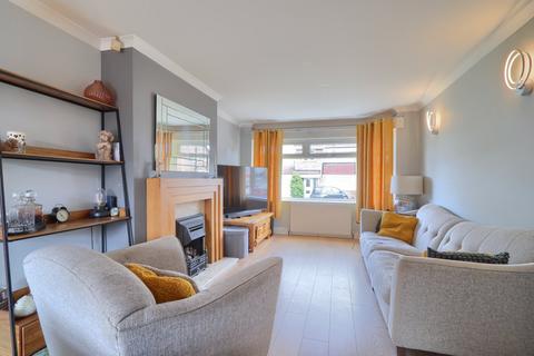 3 bedroom semi-detached house for sale, Harwell Drive, Rimswell