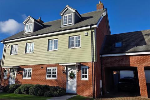 undefined, 5 bedroom family home - The Chestnuts, Puckeridge