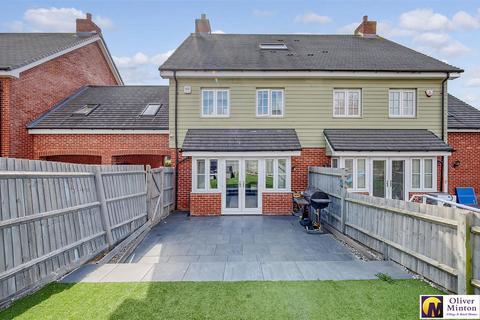 undefined, 5 bedroom family home - The Chestnuts, Puckeridge