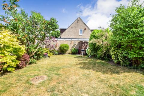 74 Bartons Drive, Yateley, GU46 6DP