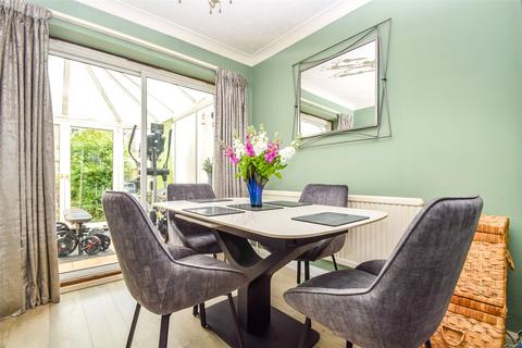 74 Bartons Drive, Yateley, GU46 6DP