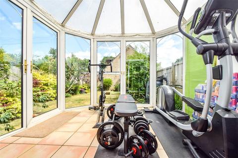 74 Bartons Drive, Yateley, GU46 6DP