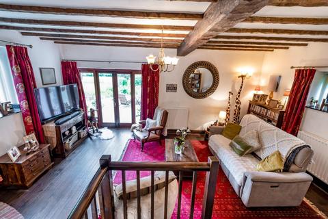 3 bedroom detached house for sale, Beckingham Road, Walkeringham, Doncaster, DN10 4HZ