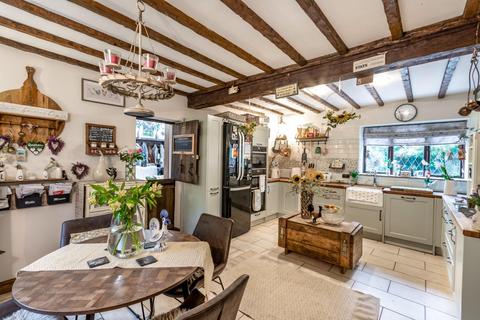 3 bedroom detached house for sale, Beckingham Road, Walkeringham, Doncaster, DN10 4HZ