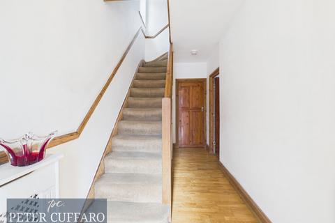 4 bedroom semi-detached house for sale, Fairfield Road, Hoddesdon EN11