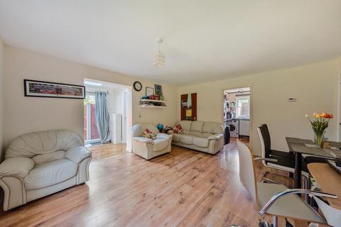 15 Medill Close, Woodcote, Reading, RG8 0QR