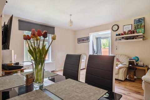 15 Medill Close, Woodcote, Reading, RG8 0QR