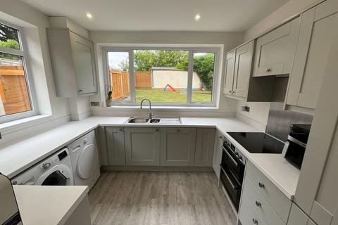 3 bedroom semi-detached house for sale, Compton Road, Halesowen B62