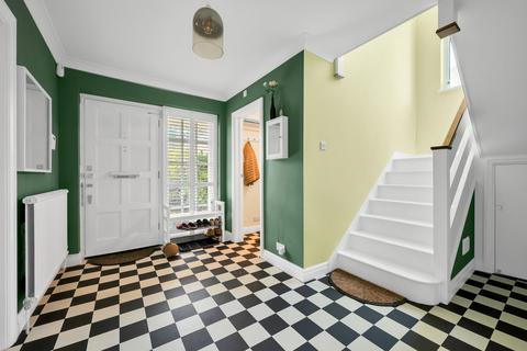 2 Logs Hill, Bromley, BR1 2PL