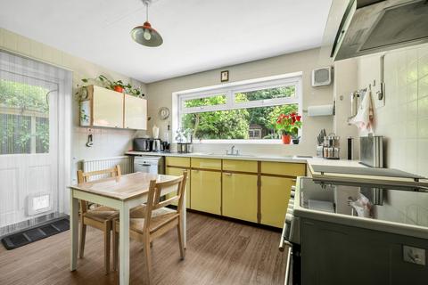 2 Logs Hill, Bromley, BR1 2PL