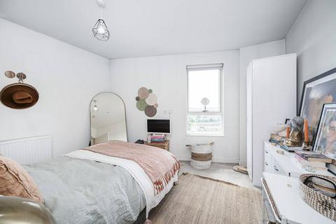 2 bedroom flat for sale, Alexandra Gate, Hornsey, LONDON, N8