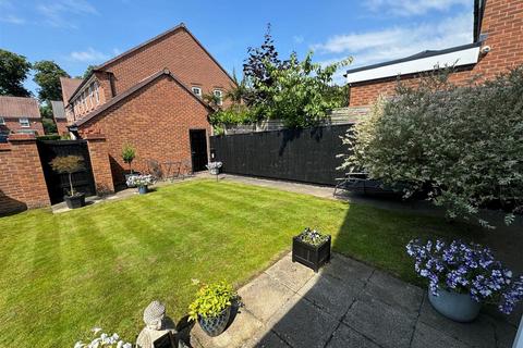 4 bedroom detached house for sale, Tanyard Close, Wilmslow