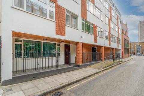 3 bedroom flat for sale, Johnson Street, London
