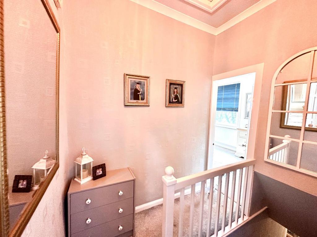 Staircase to the first floor landing