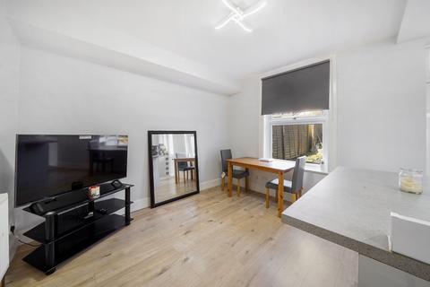 29 Brooklyn Road, London, SE25 4NH