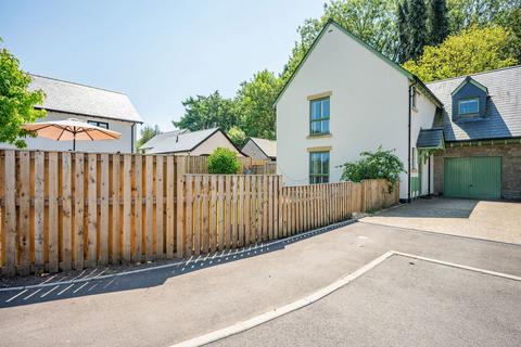 5 The Oaks, Llangattock, Crickhowell, NP8 1QA