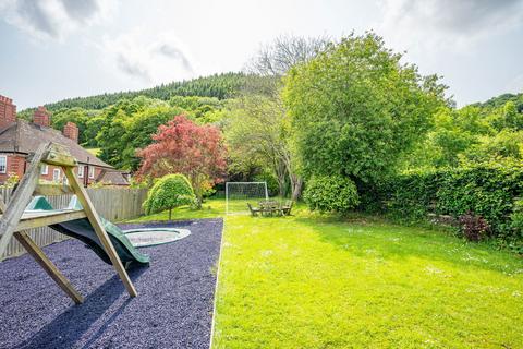 5 bedroom detached house for sale, Llanellen Road, Abergavenny NP7