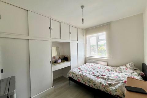 39 Canterbury Road, Guildford, GU2 9TB