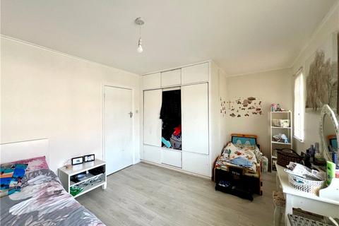 39 Canterbury Road, Guildford, GU2 9TB
