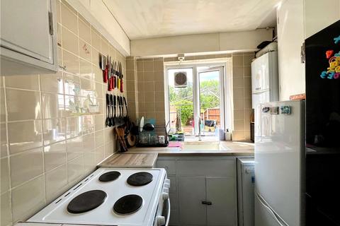 39 Canterbury Road, Guildford, GU2 9TB