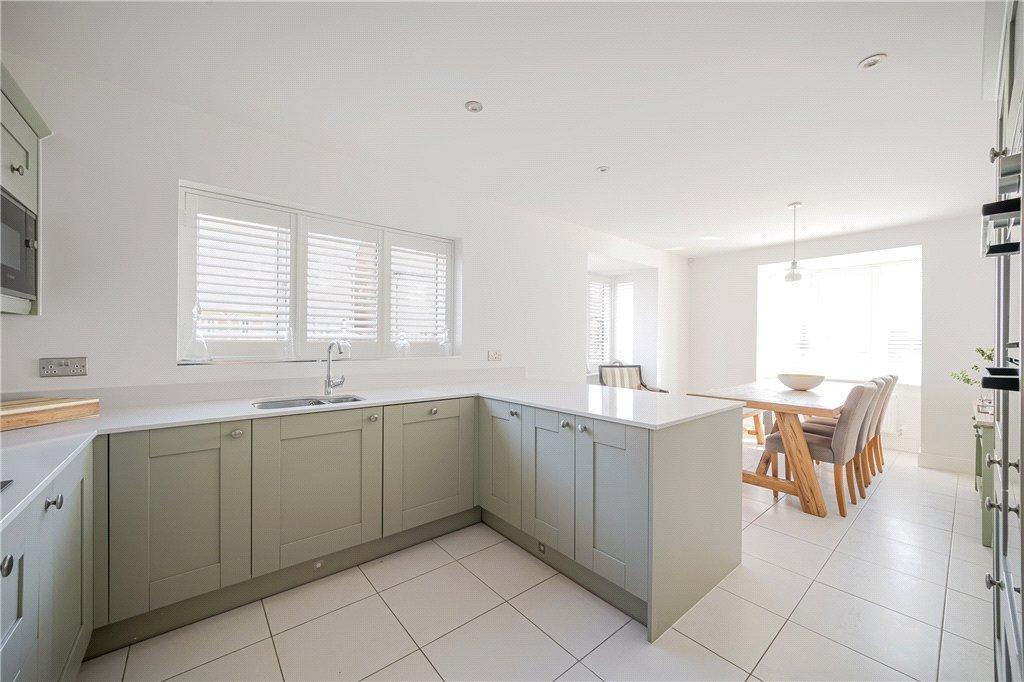 Kitchen/Dining