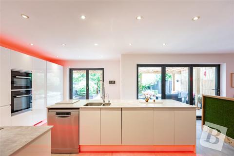 7 Lime Avenue, Brentwood, CM13 2DU