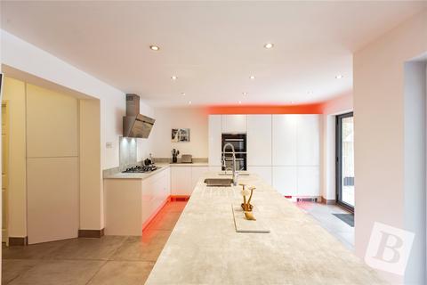 7 Lime Avenue, Brentwood, CM13 2DU