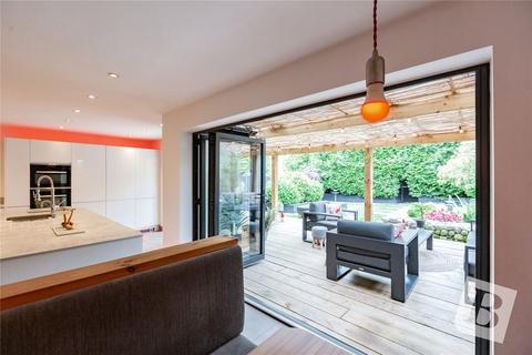 7 Lime Avenue, Brentwood, CM13 2DU
