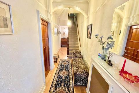 5 bedroom semi-detached house for sale, Warbreck Hill Road, North Shore FY2